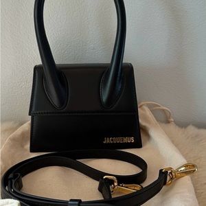 JACQUEMUS LE CHIQUITO MOYEN